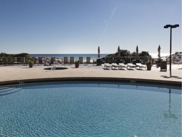 Tops'L Beach Resort Partial view
