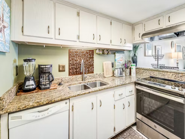 Beachside Vacation Condo with 2 Bedrooms in Panama City Beach