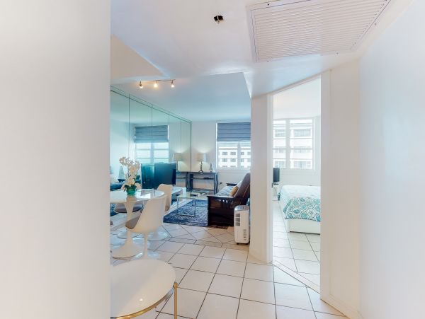 Miami Beach Condo 956227