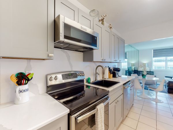 Miami Beach Condo 956227
