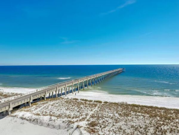 Five Bedroom Vacation Home in Navarre Beach Close to Beach