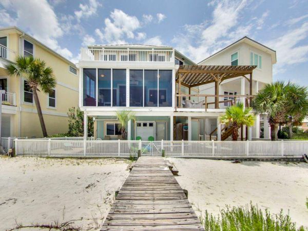 Five Bedroom Vacation Home in Navarre Beach Close to Beach