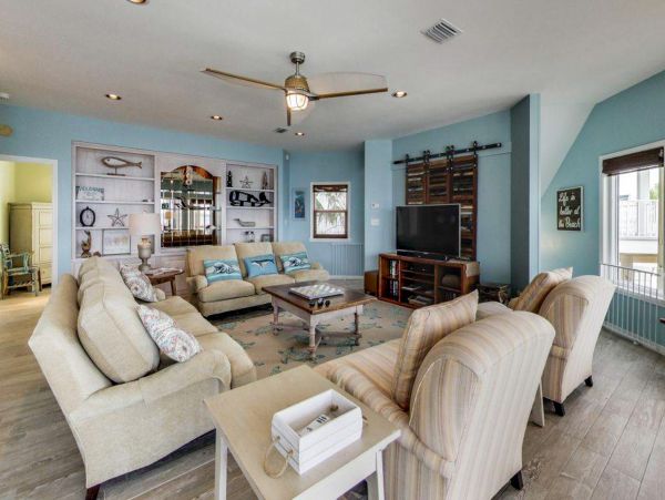 Five Bedroom Vacation Home in Navarre Beach Close to Beach