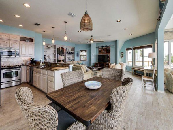 Five Bedroom Vacation Home in Navarre Beach Close to Beach