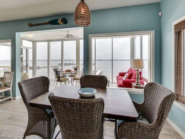 Five Bedroom Vacation Home in Navarre Beach Close to Beach