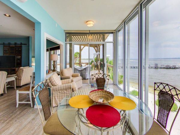 Five Bedroom Vacation Home in Navarre Beach Close to Beach