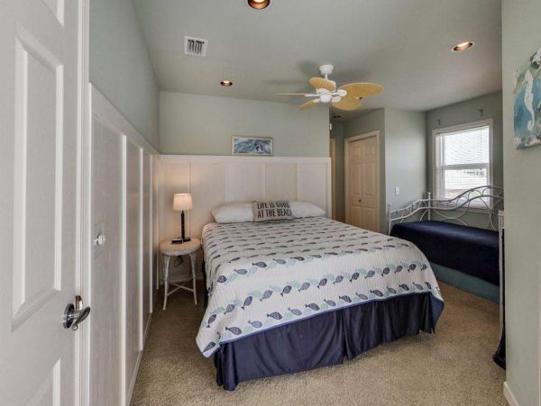 Five Bedroom Vacation Home in Navarre Beach Close to Beach