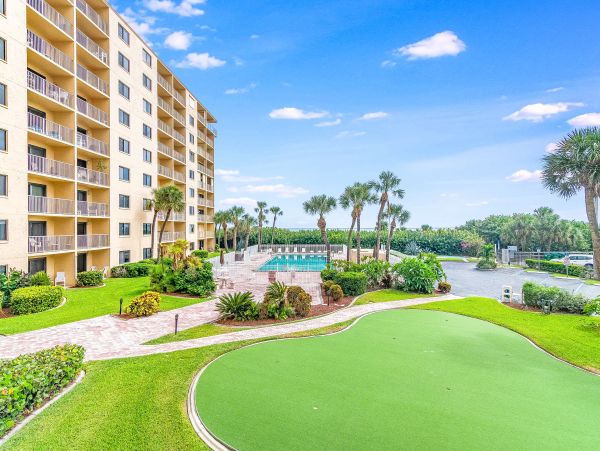 Cocoa Beach Condo 956280