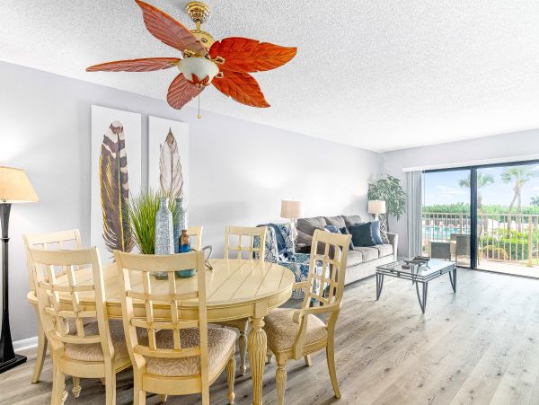 Cocoa Beach Condo 956280