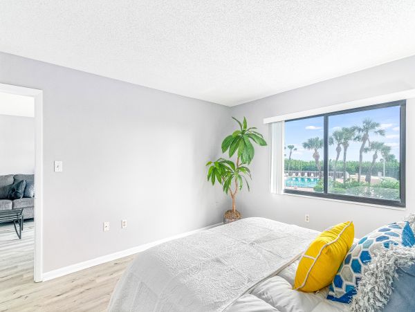 Cocoa Beach Condo 956280