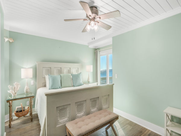 Gulf Front Corner 3 Bedroom Unit Ocean Views