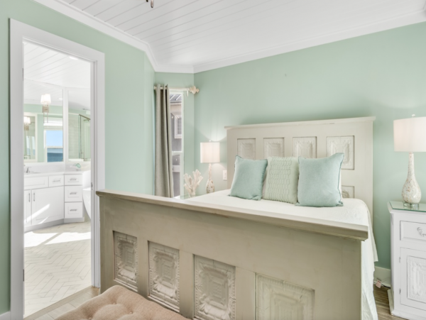 Gulf Front Corner 3 Bedroom Unit Ocean Views