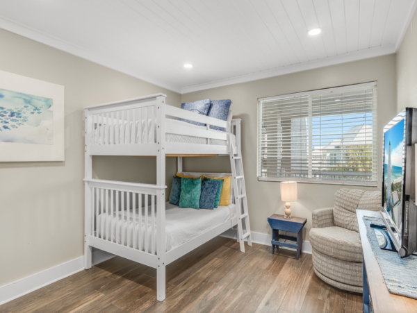 Gulf Front Corner 3 Bedroom Unit Ocean Views