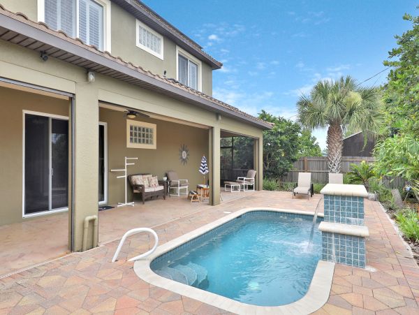 Cocoa Beach Home 956297