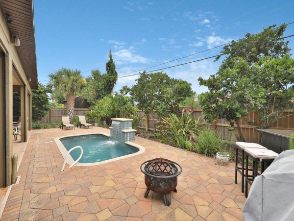 Cocoa Beach Home 956297