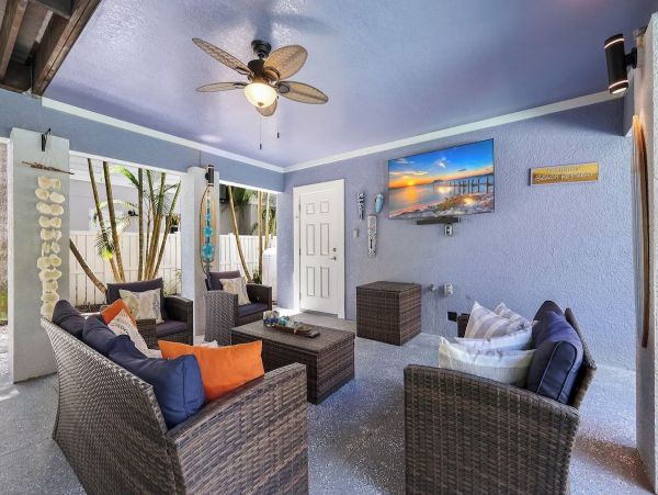 Luxury 5 Bedroom Anna Maria Vacation Pool Home