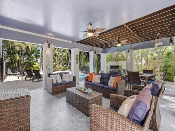 Luxury 5 Bedroom Anna Maria Vacation Pool Home