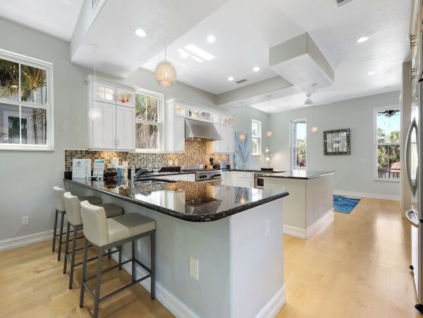 Luxury 5 Bedroom Anna Maria Vacation Pool Home