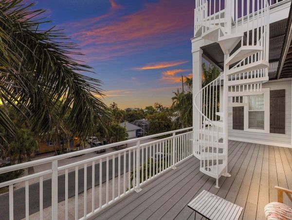 Luxury 5 Bedroom Anna Maria Vacation Pool Home