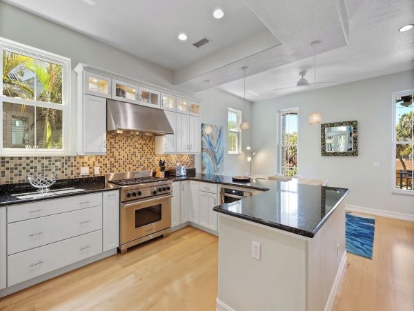 Luxury 5 Bedroom Anna Maria Vacation Pool Home