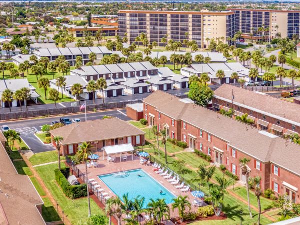 Cocoa Beach Condo 956315