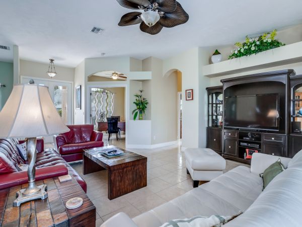 Cape Coral Home 956345