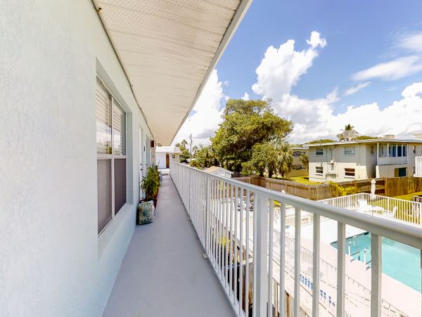 Cocoa Beach Condo 956368