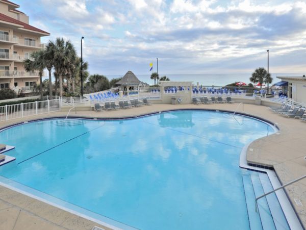 Gulf Views Miramar Vacation Condo Three Bedrooms Sleeps 8