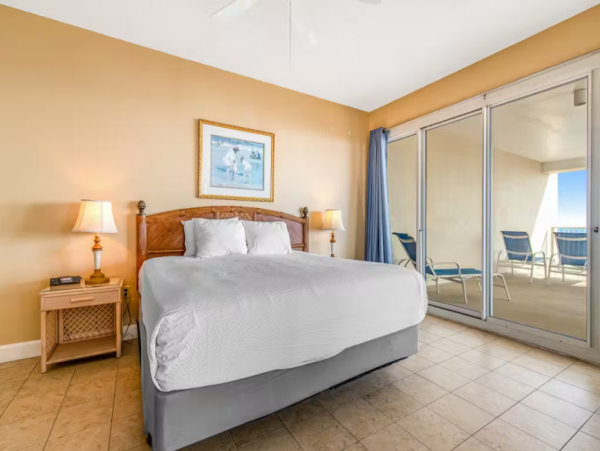 Gulf Views Miramar Vacation Condo Three Bedrooms Sleeps 8