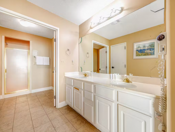 Gulf Views Miramar Vacation Condo Three Bedrooms Sleeps 8