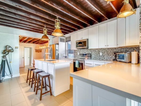 Canal-Front 3 Bedroom Vacation Home with Pool in Great Marathon!