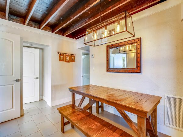 Canal-Front 3 Bedroom Vacation Home with Pool in Great Marathon!