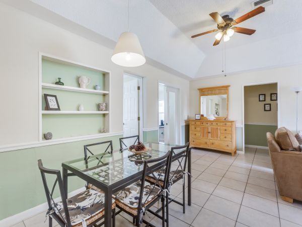 NAPLES 3 BEDROOM COTTAGE