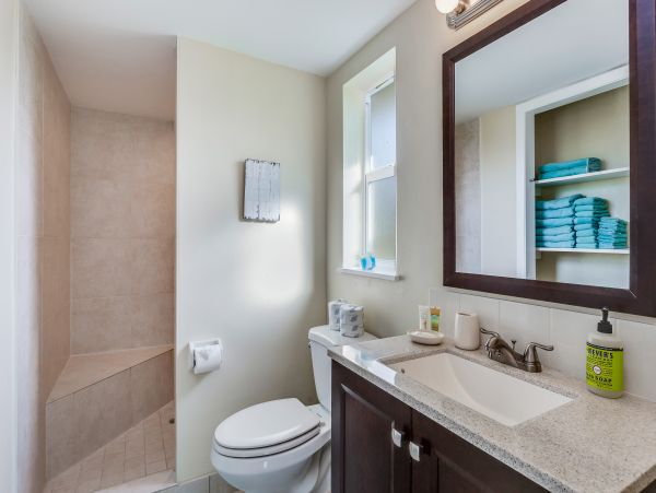 NAPLES 3 BEDROOM COTTAGE