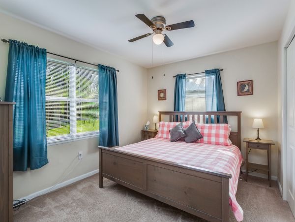 NAPLES 3 BEDROOM COTTAGE