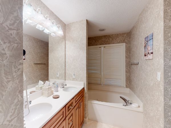 Beaches Of South Walton Condo 956385