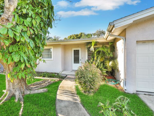 Indian Shores Ai Home 956407