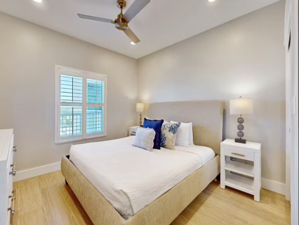 Destin Beach Front Vacation Condo Pool Updated Interior