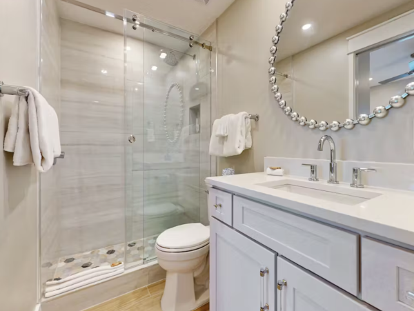 Destin Beach Front Vacation Condo Pool Updated Interior