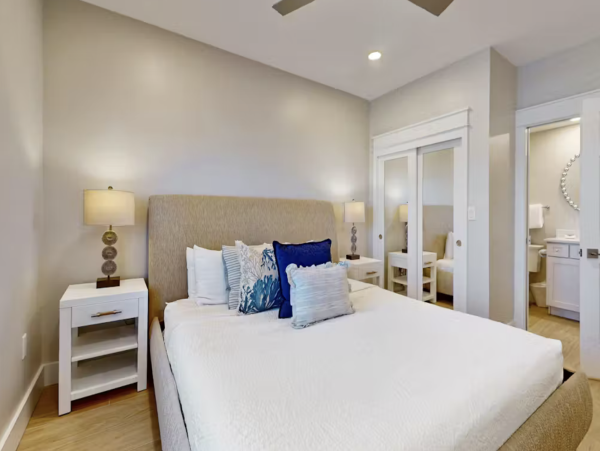 Destin Beach Front Vacation Condo Pool Updated Interior