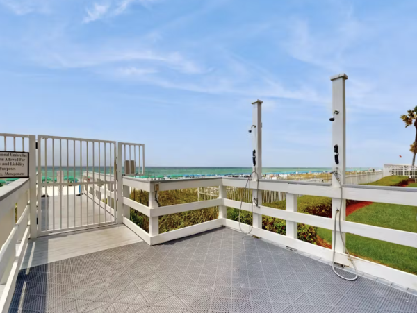 Destin Beach Front Vacation Condo Pool Updated Interior