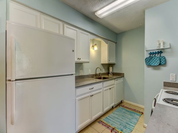 Fernandina Beach Vacation Condo Close to Beach Sleeps 4