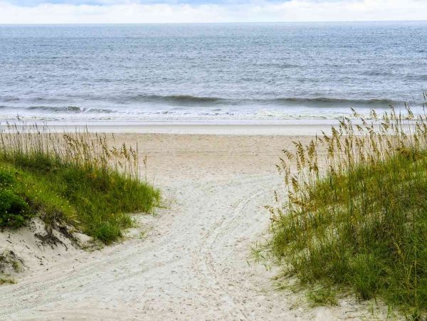 Fernandina Beach Vacation Condo Close to Beach Sleeps 4