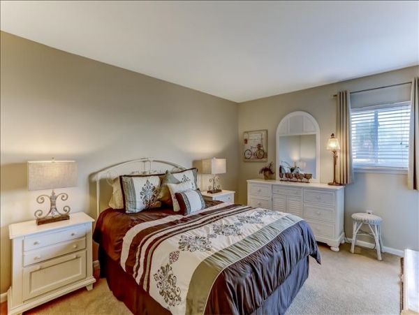 Fernandina Beach Vacation Condo Steps to Beach Sleeps 4 Guests