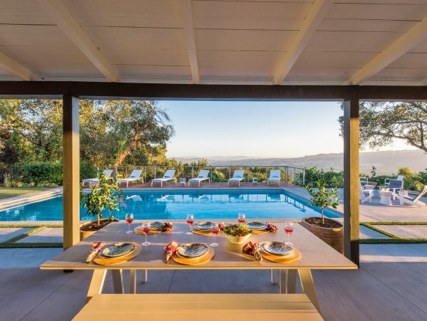 Five Bedroom Sonoma Vacation Pool Villa Sleeps 10 Guests