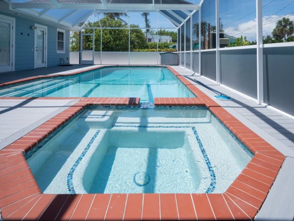 Anna Maria Island Beach House Four bedrooms with Pool