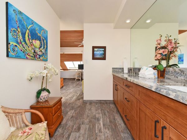Beautiful Lahaina Oceanfront Penthouse with Amazing Views