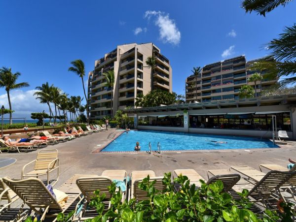 Beautiful Lahaina Oceanfront Penthouse with Amazing Views
