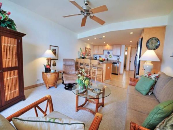 Beachfront Kihei Condo with Resort Privileges