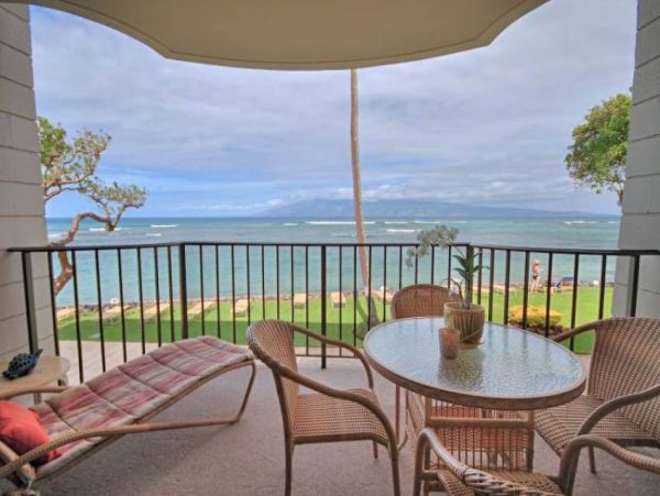 Beachfront Kihei Condo with Resort Privileges